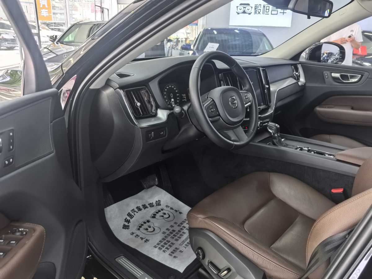 2019年2月沃爾沃 XC60  2019款  T5 四驅(qū)智逸版 國VI