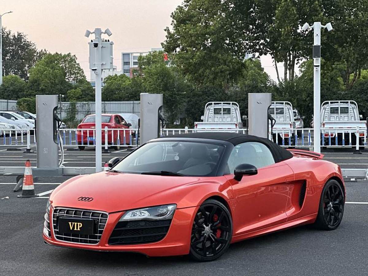 奧迪 奧迪R8  2011款 Spyder 5.2 FSI quattro圖片