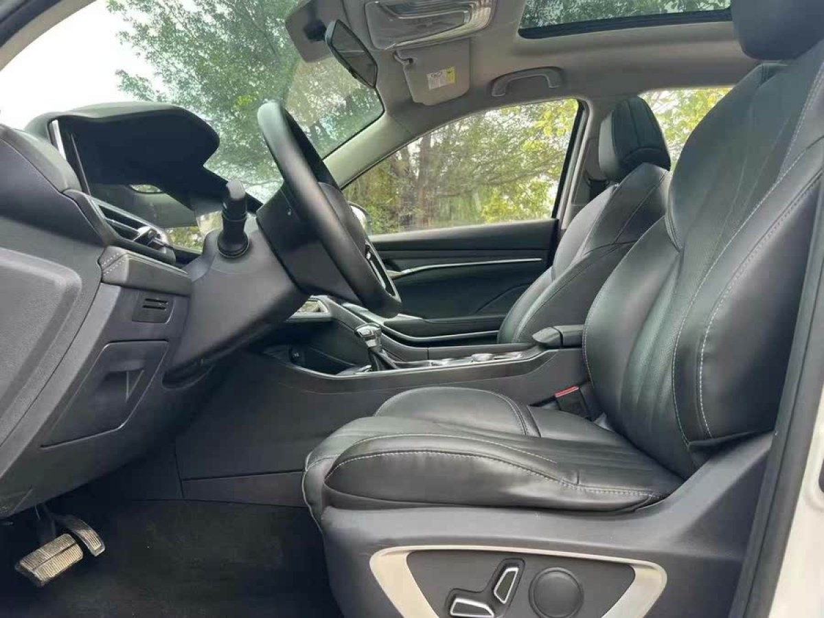 長(zhǎng)安 CS75 PLUS  2021款 1.5T 自動(dòng)豪華型圖片