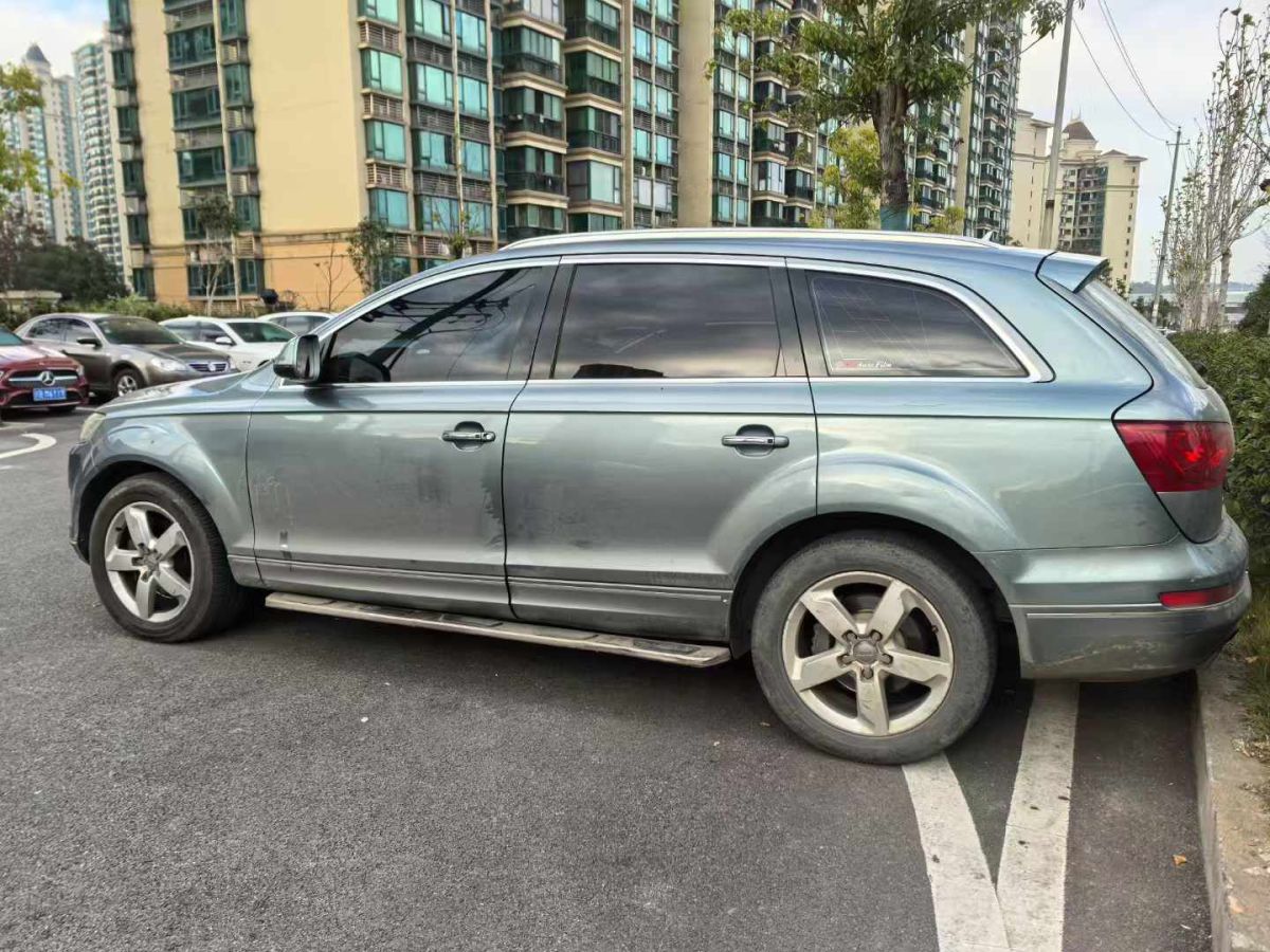 奧迪 奧迪Q7  2011款 3.0 TFSI 專享型(200kW)圖片