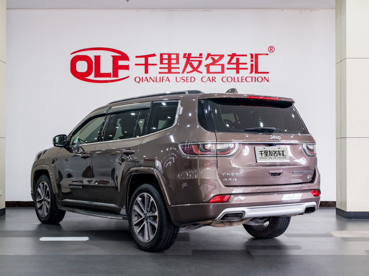 Jeep 大指揮官  2018款 2.0T 四驅(qū)智享版圖片