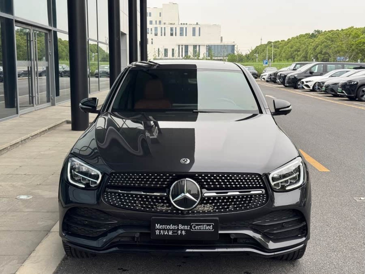 奔馳 奔馳GLC  2023款 改款 GLC 260 4MATIC 轎跑SUV圖片