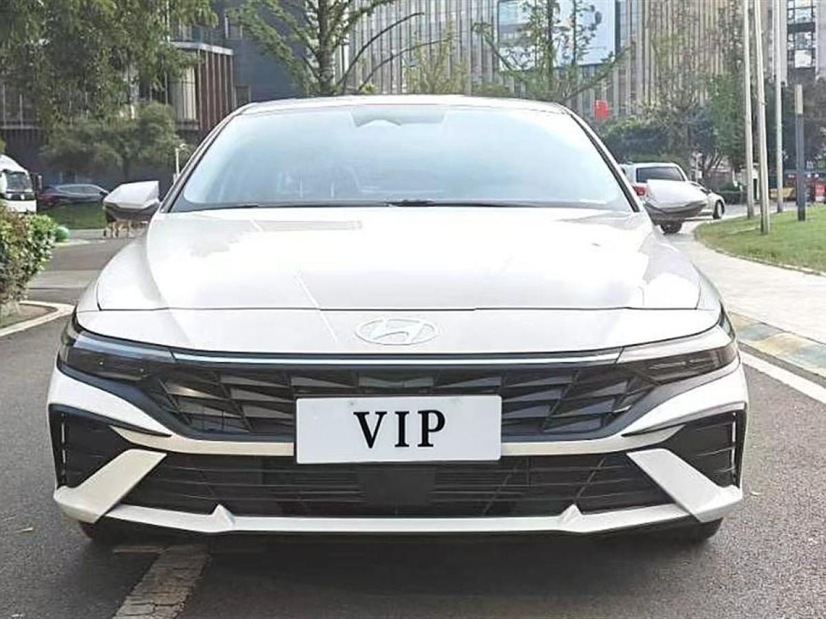 現(xiàn)代 伊蘭特  2023款 1.5L CVT GLS領(lǐng)先版圖片