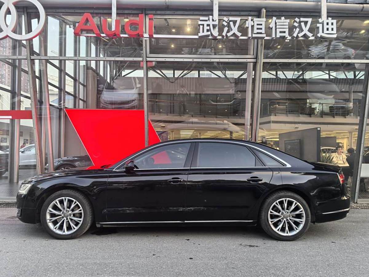 奧迪 奧迪A8  2014款 A8L 45 TFSI quattro豪華型圖片