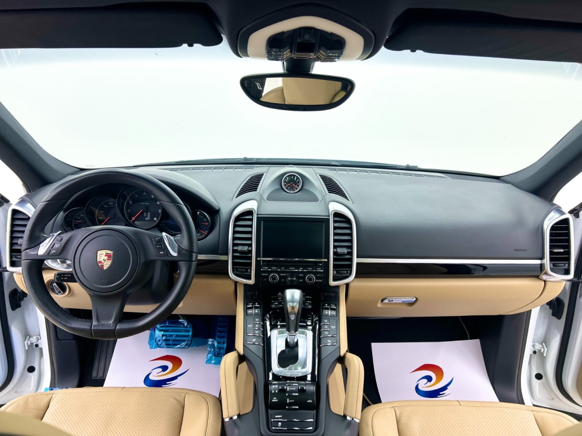 保時(shí)捷 Cayenne  2014款 Cayenne Platinum Edition 3.0T圖片