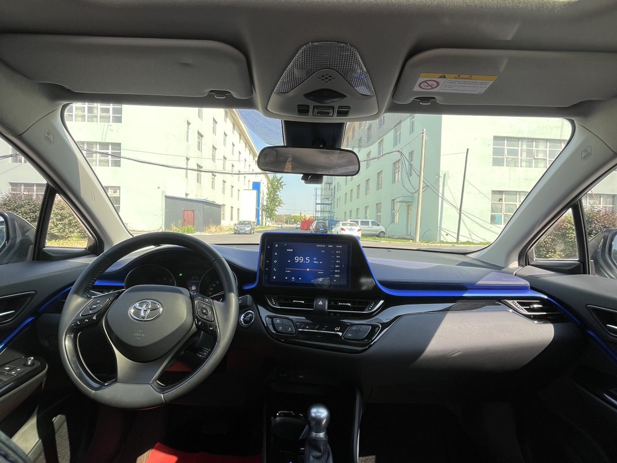 豐田 C-HR  2021款 2.0L 豪華版圖片