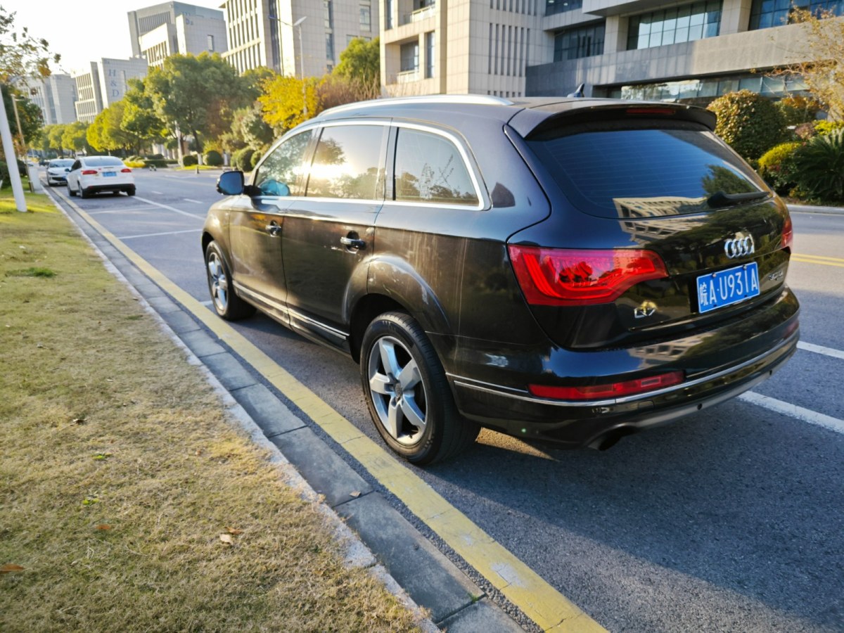 奧迪 奧迪Q7  2012款 3.0 TDI 領(lǐng)先型圖片