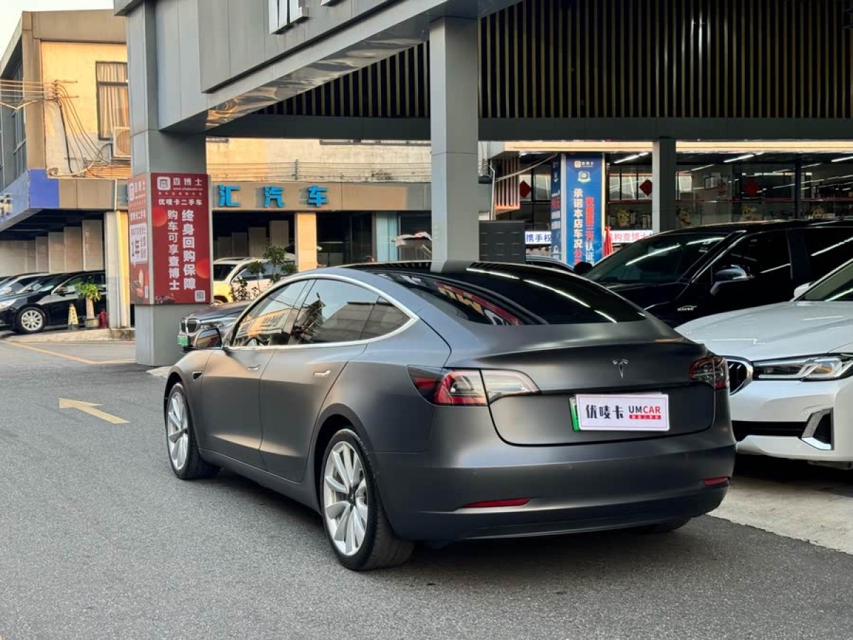 特斯拉 Model 3  2019款 標(biāo)準(zhǔn)續(xù)航后驅(qū)升級(jí)版圖片