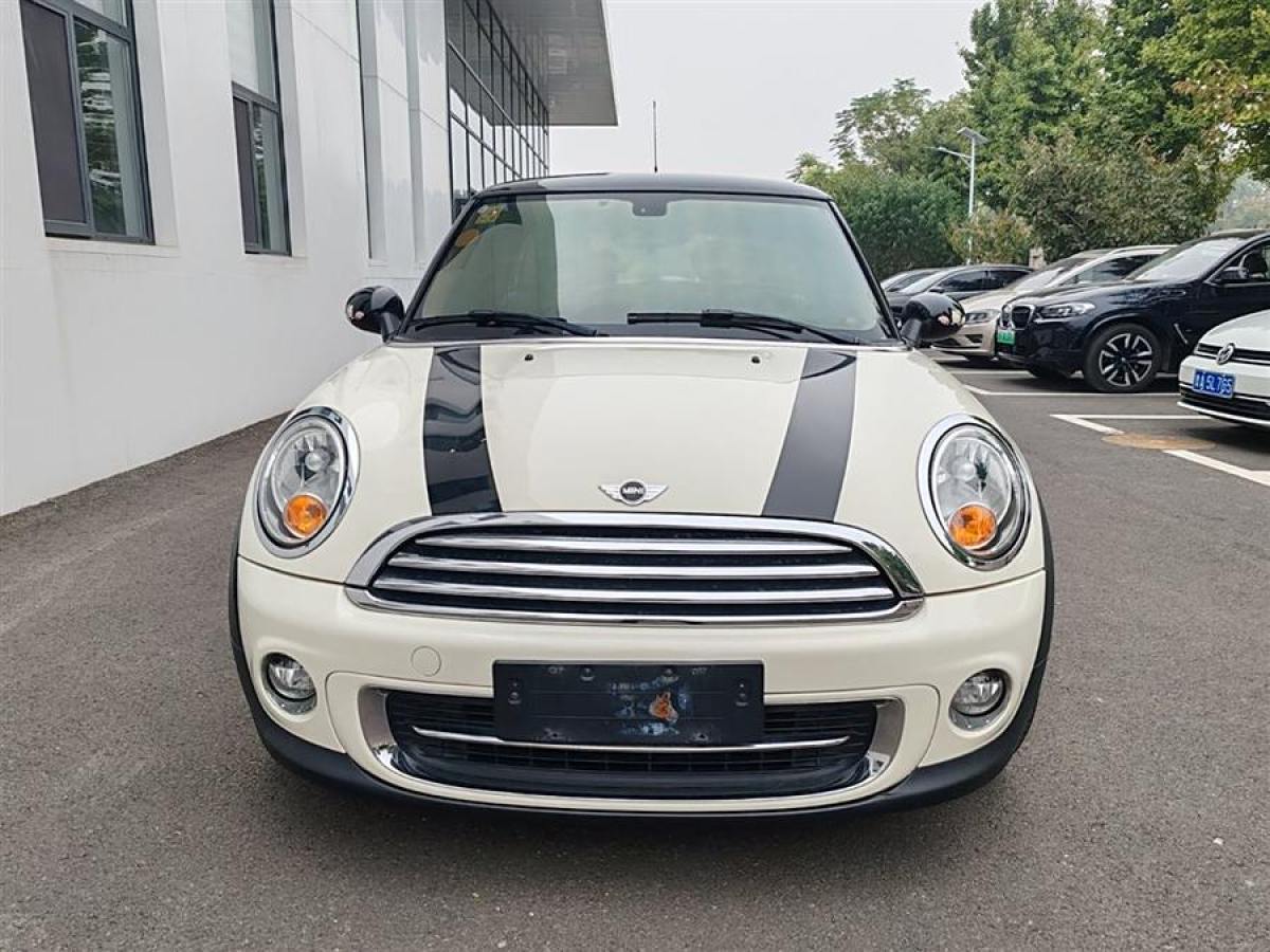 2013年9月MINI MINI  2012款 1.6L COOPER Bayswater