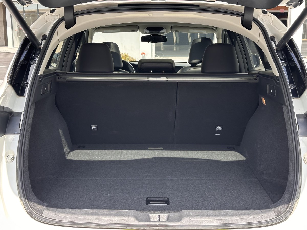英菲尼迪 QX50  2020款 改款 2.0T 四驅(qū)菁英版圖片