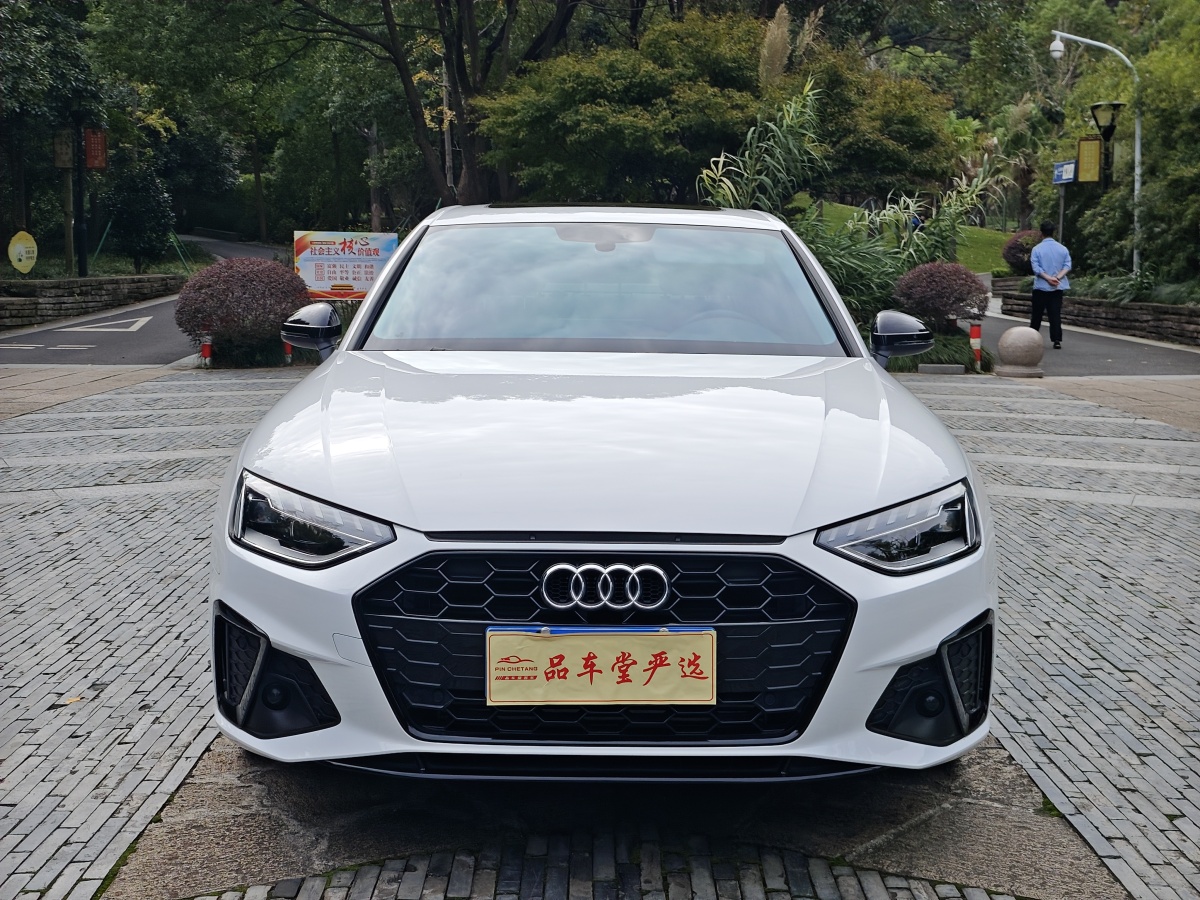 奧迪 奧迪A4L  2022款 40 TFSI 豪華動感型圖片