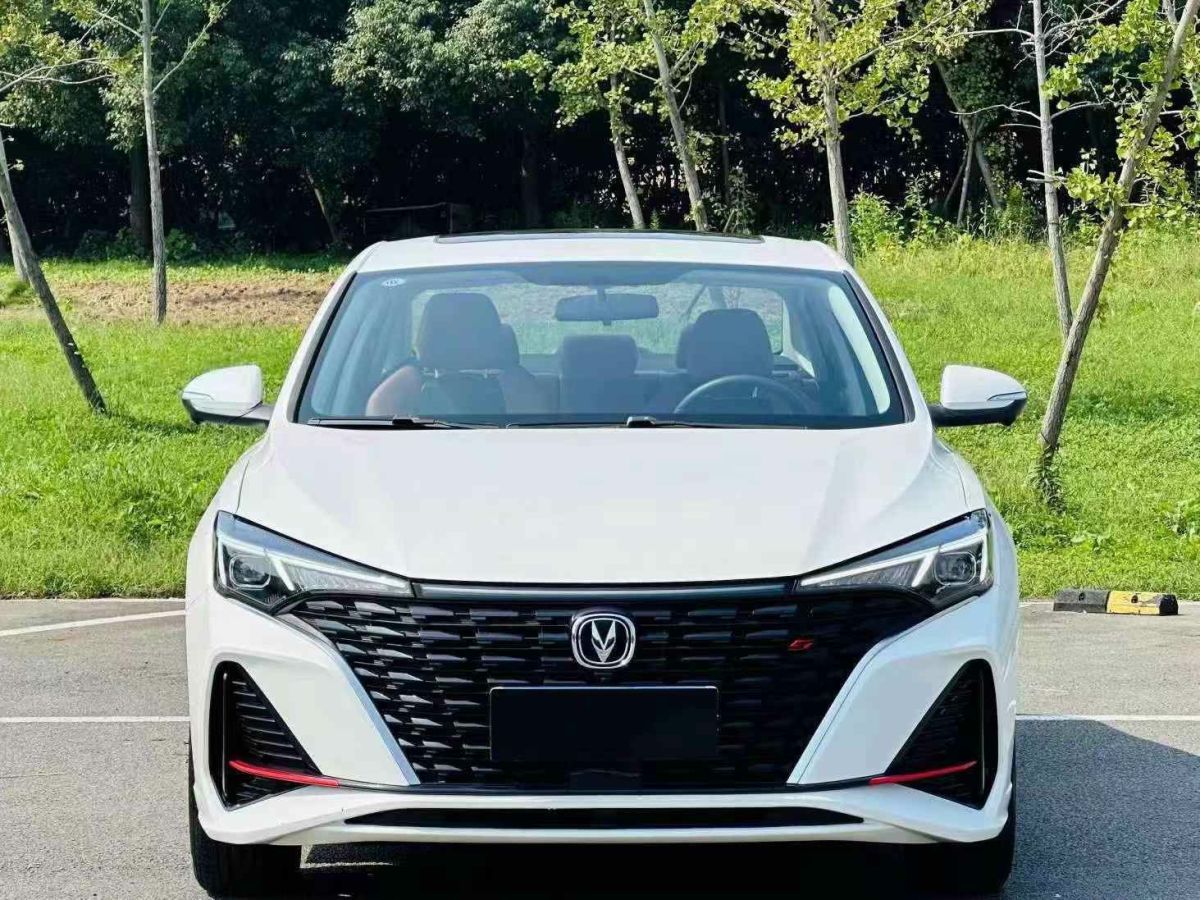 長(zhǎng)安 逸動(dòng)  2022款 PLUS 1.6L GDI 手動(dòng)豪華型圖片