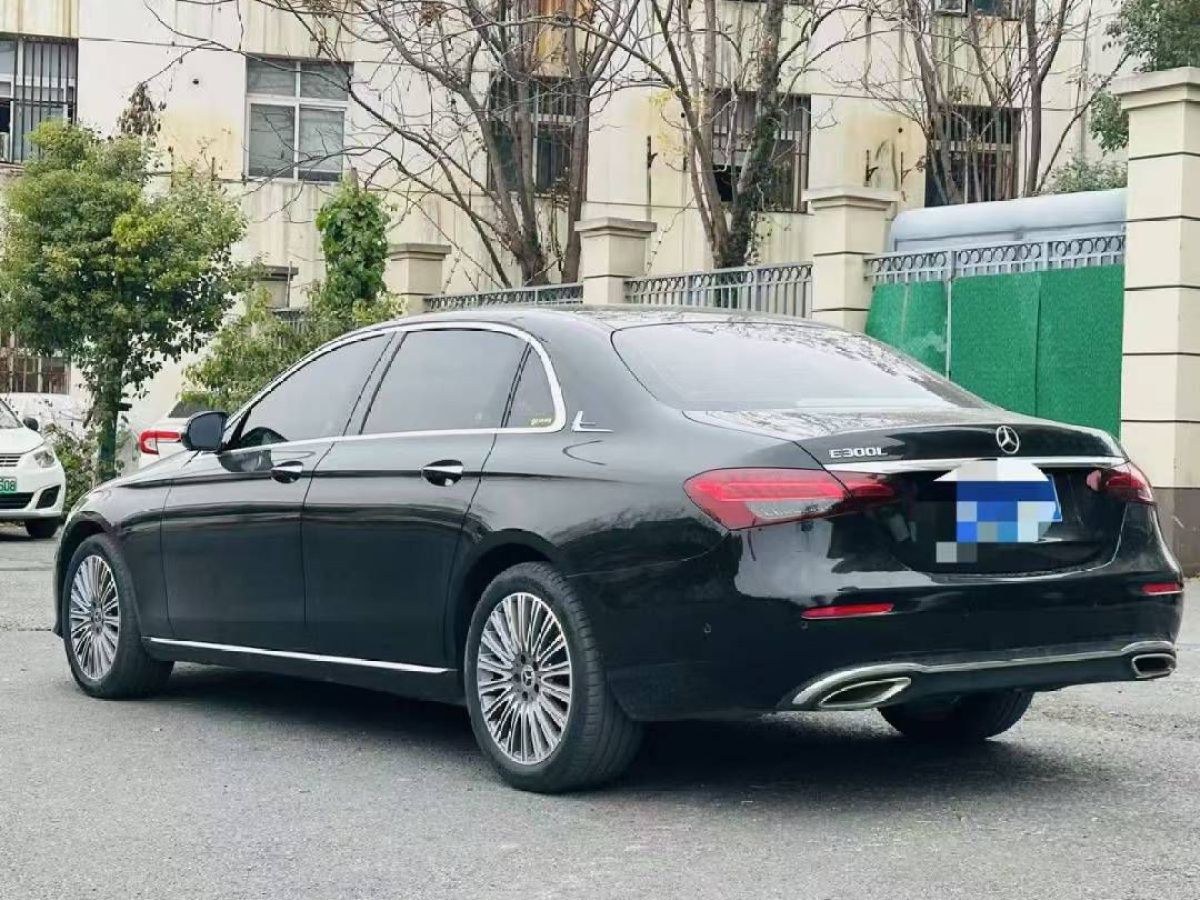 奔馳 奔馳E級(jí)  2021款 E 300 L 豪華型圖片