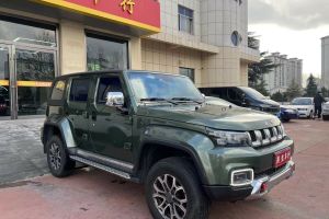 BJ40 北京 2.0D 自動四驅(qū)刀鋒英雄版?zhèn)b客型