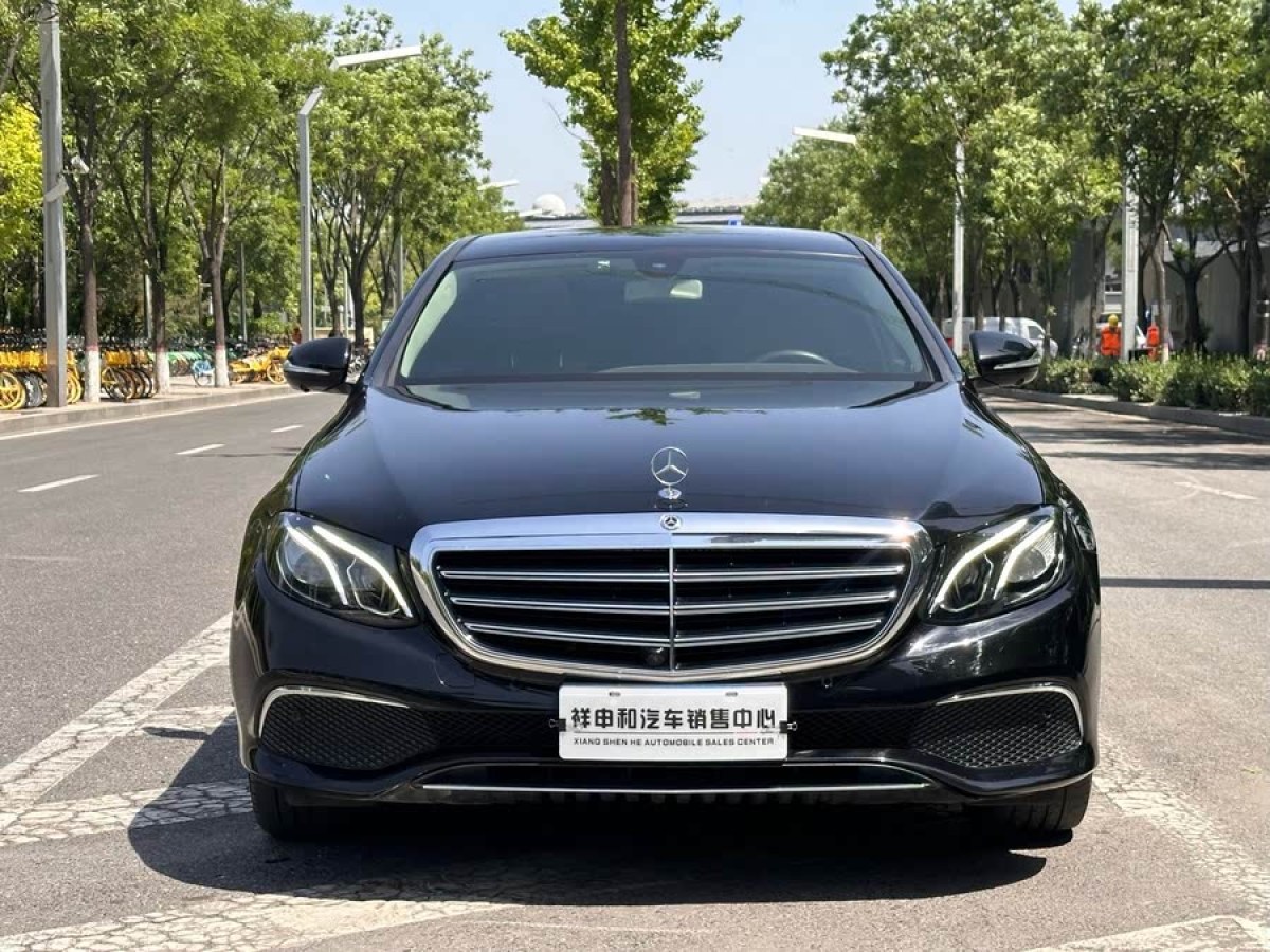 奔馳 奔馳E級(jí)  2018款 改款 E 300 L 豪華型圖片