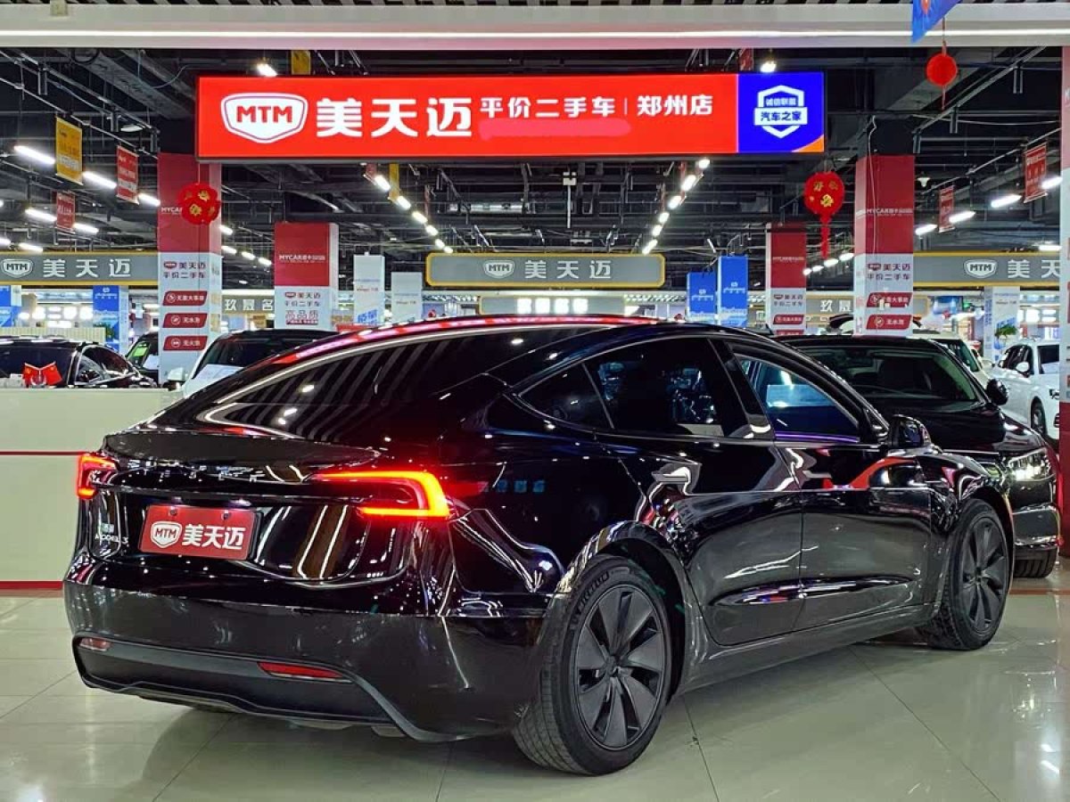 特斯拉 Model 3  2023款 煥新版 后輪驅(qū)動圖片