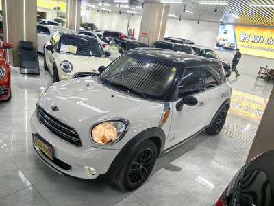 2016年5月 MINI COUNTRYMAN 1.6T COOPER ALL4 Fun装备控图片