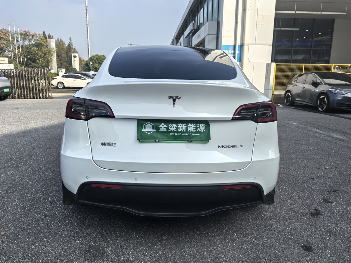 2022年7月特斯拉 Model Y  2023款 長續(xù)航煥新版 雙電機全輪驅(qū)動