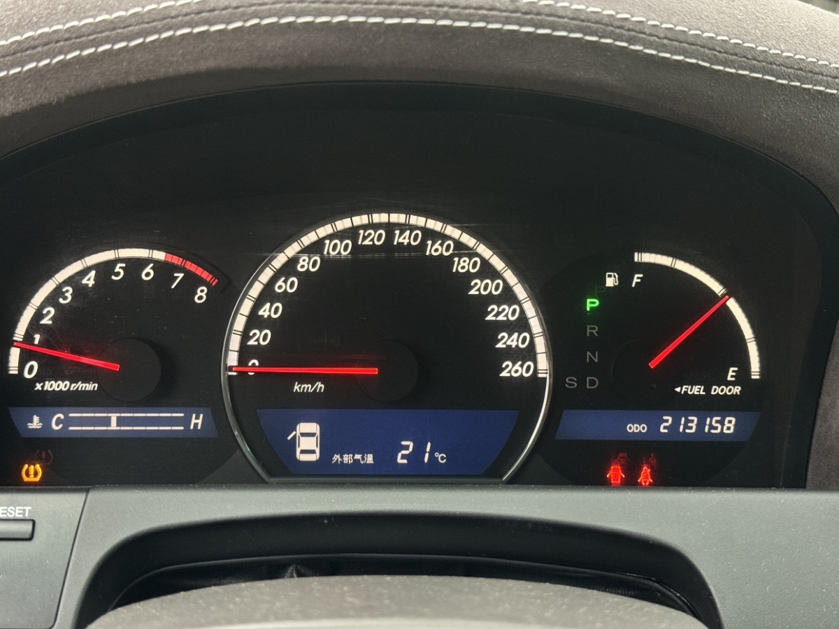 豐田 皇冠  2005款 3.0L Royal Saloon G VIP圖片