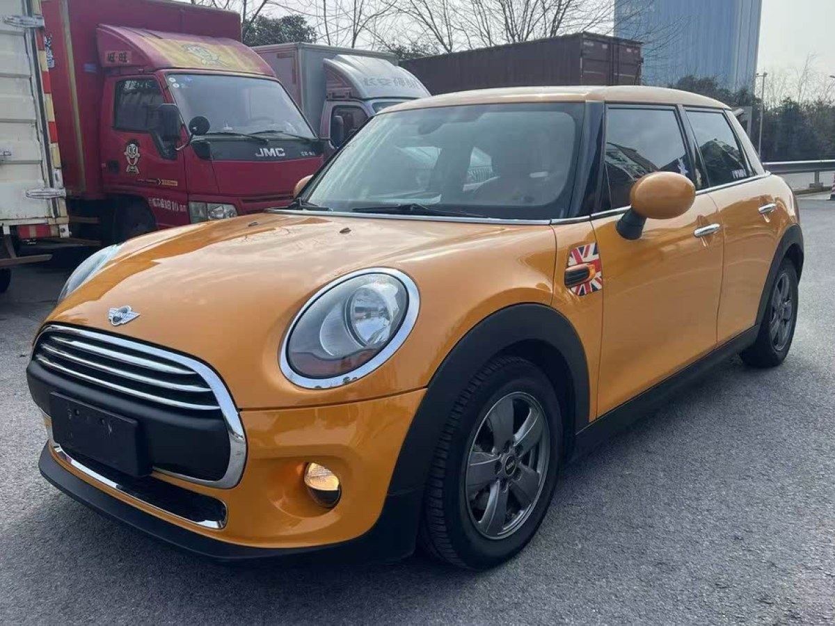 MINI MINI  2015款 1.2T ONE 五門版圖片