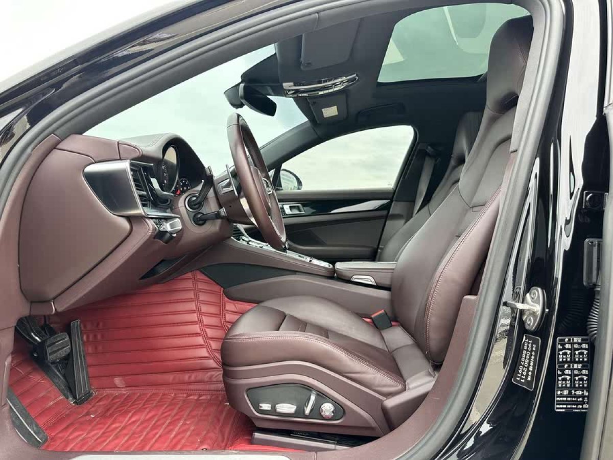 保時(shí)捷 Panamera  2017款 Panamera 行政加長版 3.0T圖片