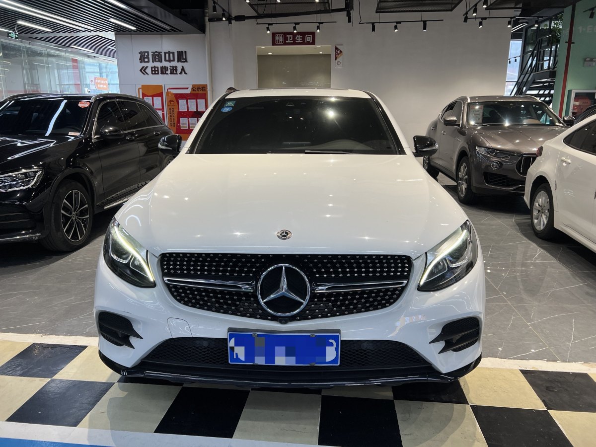 奔馳 奔馳GLC  2021款 GLC 260 4MATIC 轎跑SUV圖片