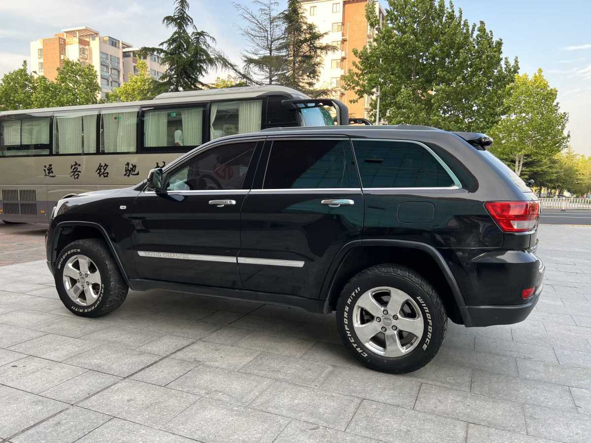 Jeep 大切諾基  2012款 3.6L 夢十珍藏版圖片