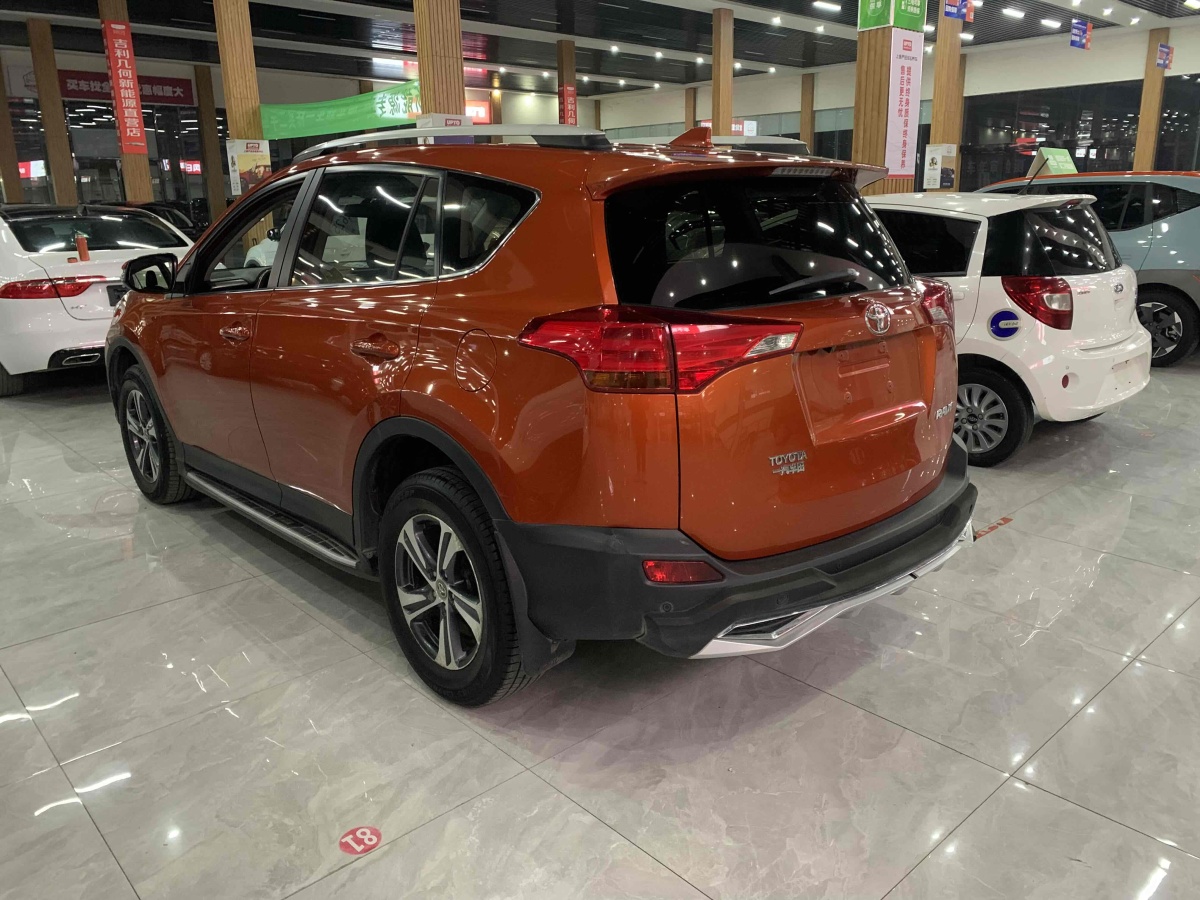 豐田 RAV4  2018款 榮放 2.0L CVT兩驅風尚版圖片