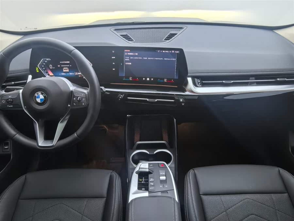 寶馬 寶馬X1  2023款 xDrive25Li X設(shè)計(jì)套裝圖片