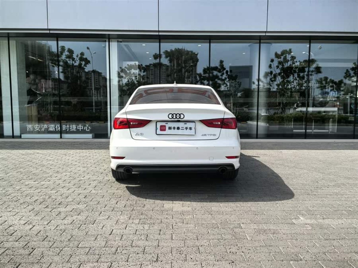 奧迪 奧迪A3  2015款 Limousine 45 TFSI S line 豪華型圖片