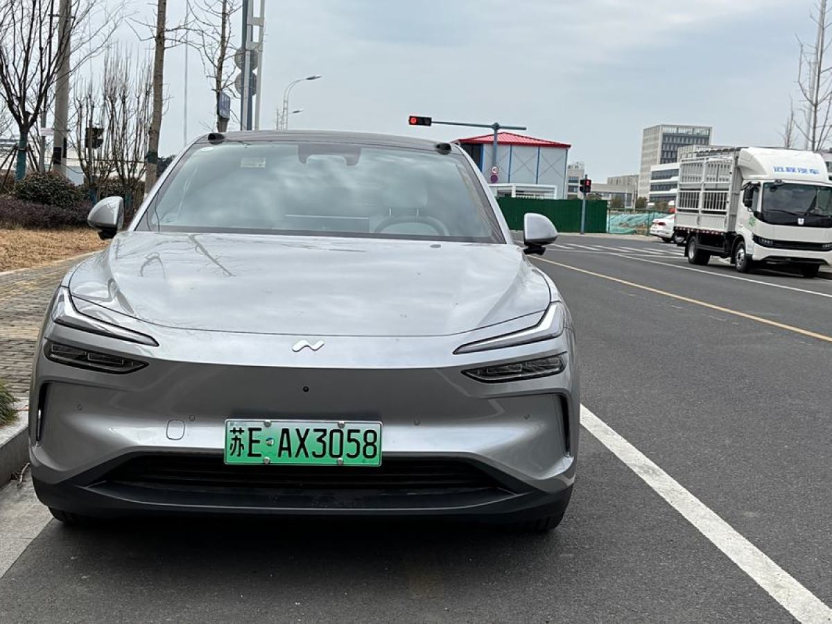 蔚來(lái) 樂(lè)道L60  2024款 60kwh 后驅(qū)版圖片