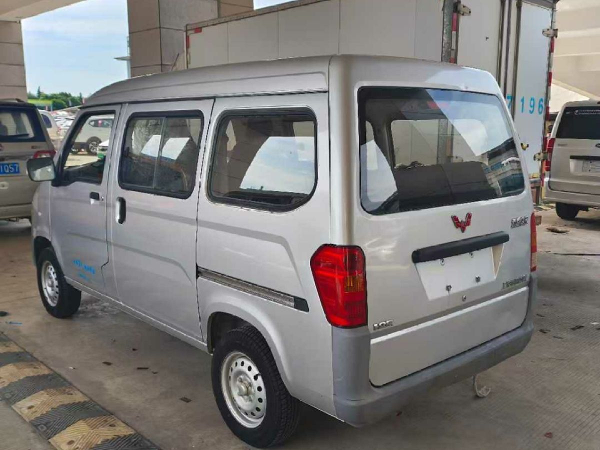 五菱 五菱之光  2020款 1.2L 廂式運(yùn)輸車實(shí)用型 國VI 2座 LSI圖片
