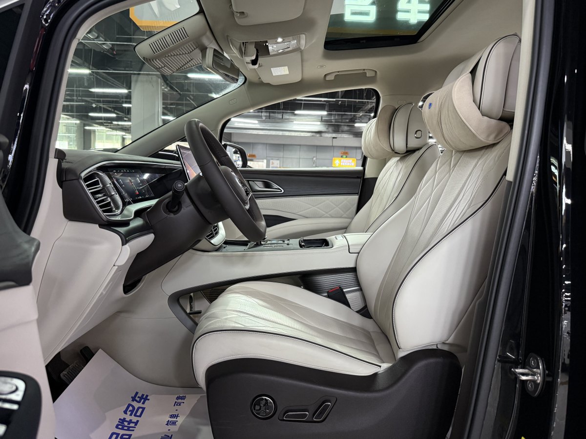 2024年3月騰勢 騰勢D9  2024款 DM-i 980 四驅尊榮型