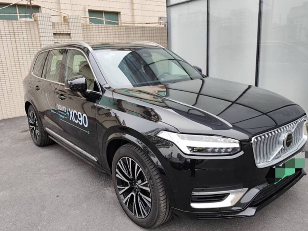 沃爾沃 XC90新能源  2022款 改款 E驅(qū)混動(dòng) T8 智尊豪華版 7座圖片