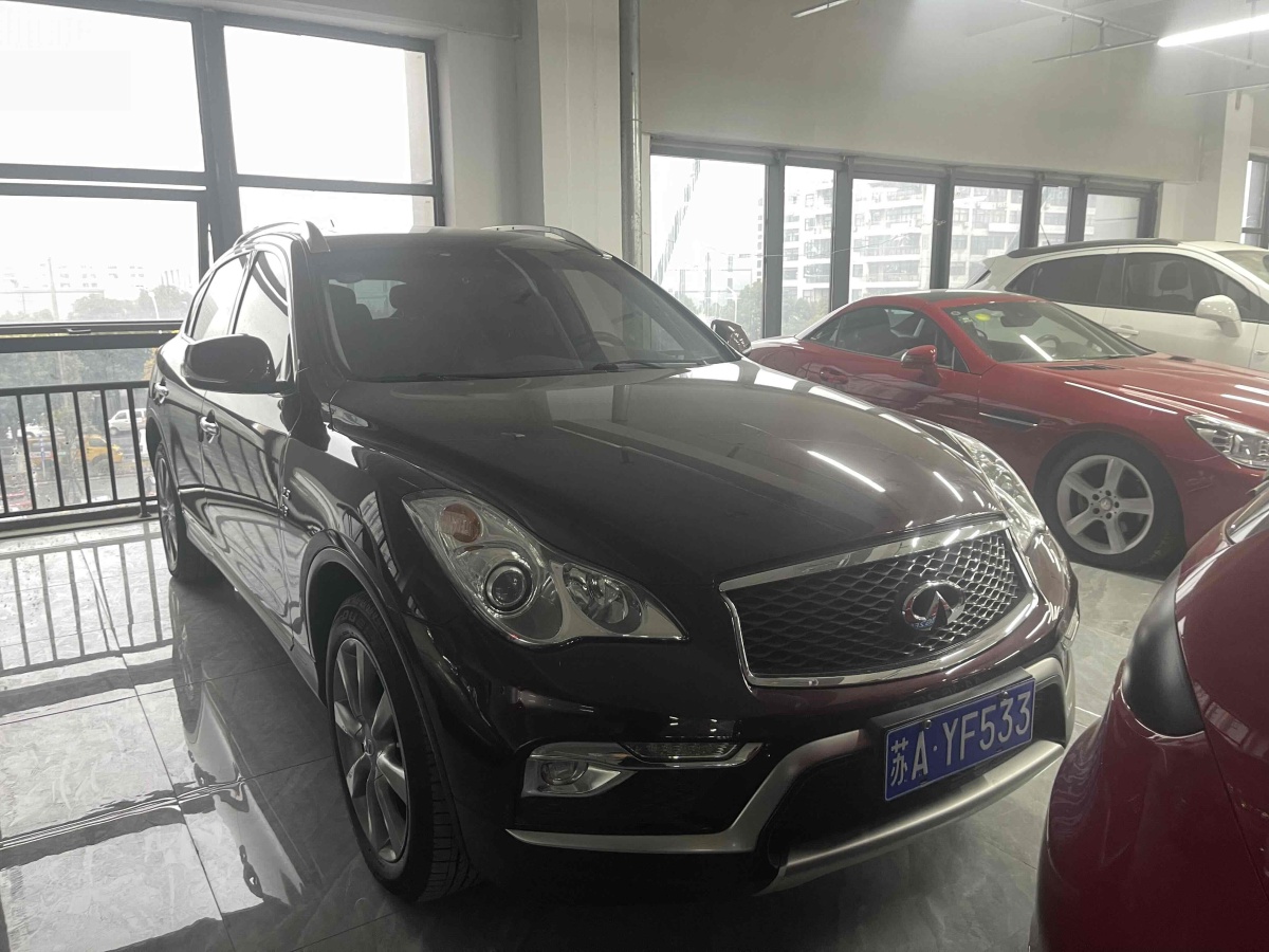 2017年10月英菲尼迪 QX50  2015款 2.5L 舒適版