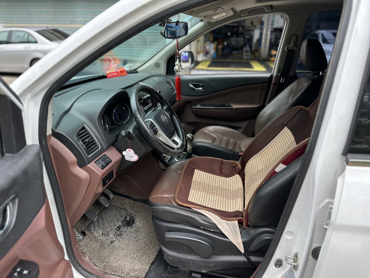 東風風行 風行S500  2016款 1.6L 手動尊享型圖片