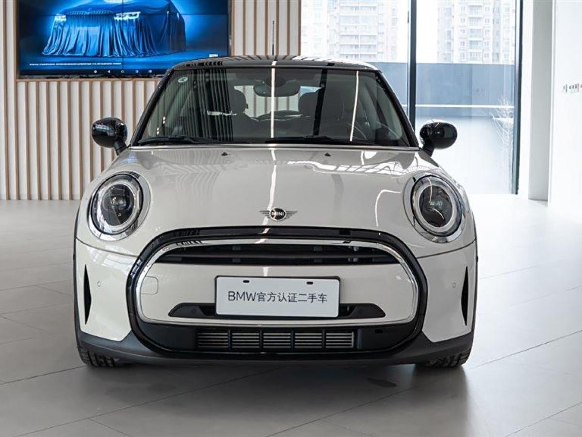 MINI MINI  2021款 1.5T COOPER 藝術(shù)家圖片