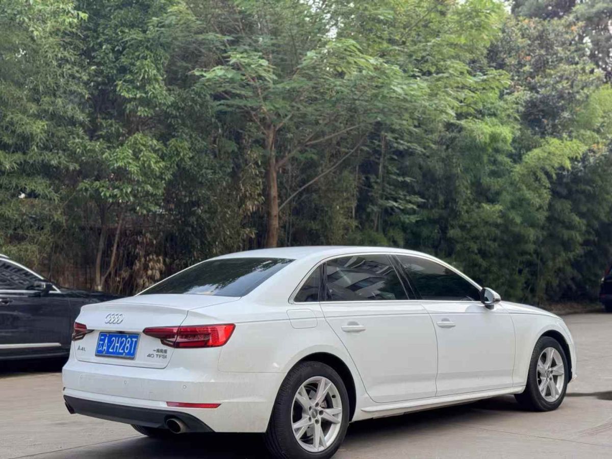 奧迪 奧迪A4L  2017款 A4L 40TFSI 時尚型圖片