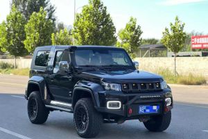 BJ40 北京 2.0T 自动四驱环塔冠军版