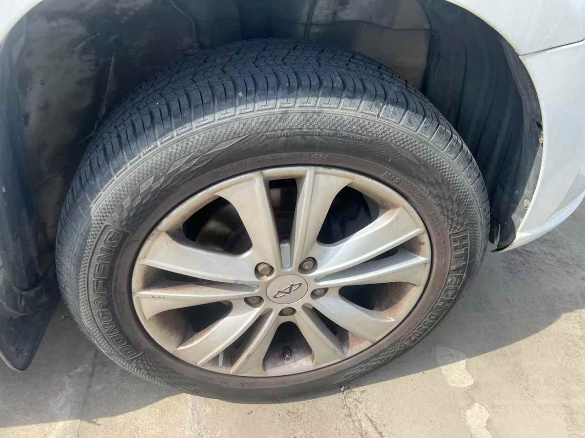 奇瑞 瑞虎  2013款 1.6L 手動賀歲版DVVT圖片