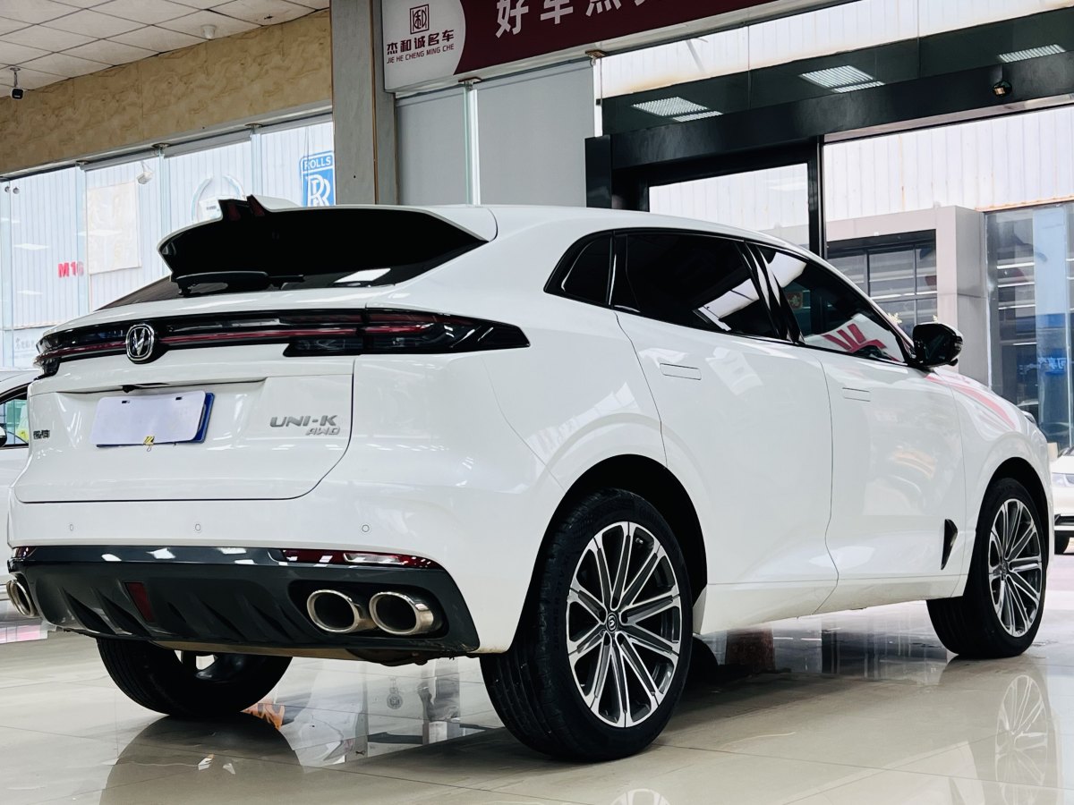 長(zhǎng)安 長(zhǎng)安UNI-K  2021款 2.0T 全輪驅(qū)動(dòng)尊貴型圖片