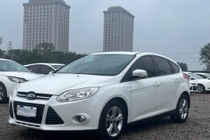 福克斯 福特 兩廂 1.6L 手動(dòng)風(fēng)尚型