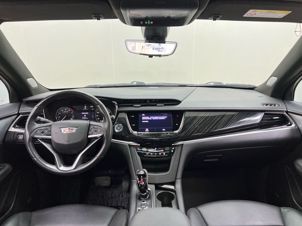 凱迪拉克 XT6  2022款 2.0T 七座四驅(qū)豪華型圖片