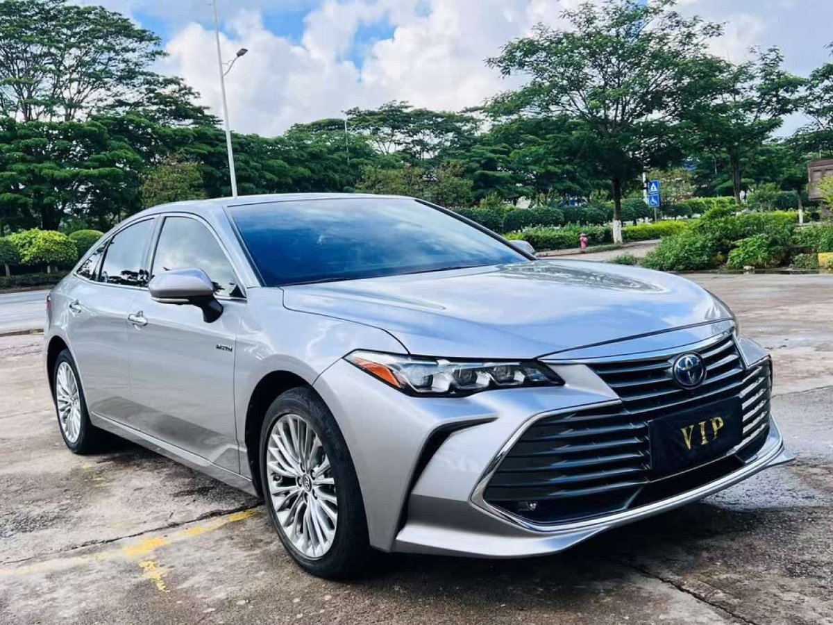 豐田 亞洲龍  2019款 雙擎 2.5L XLE尊貴版 國(guó)V圖片
