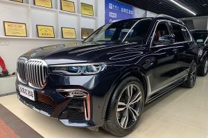 宝马X7 宝马 xDrive40i 尊享型M运动套装