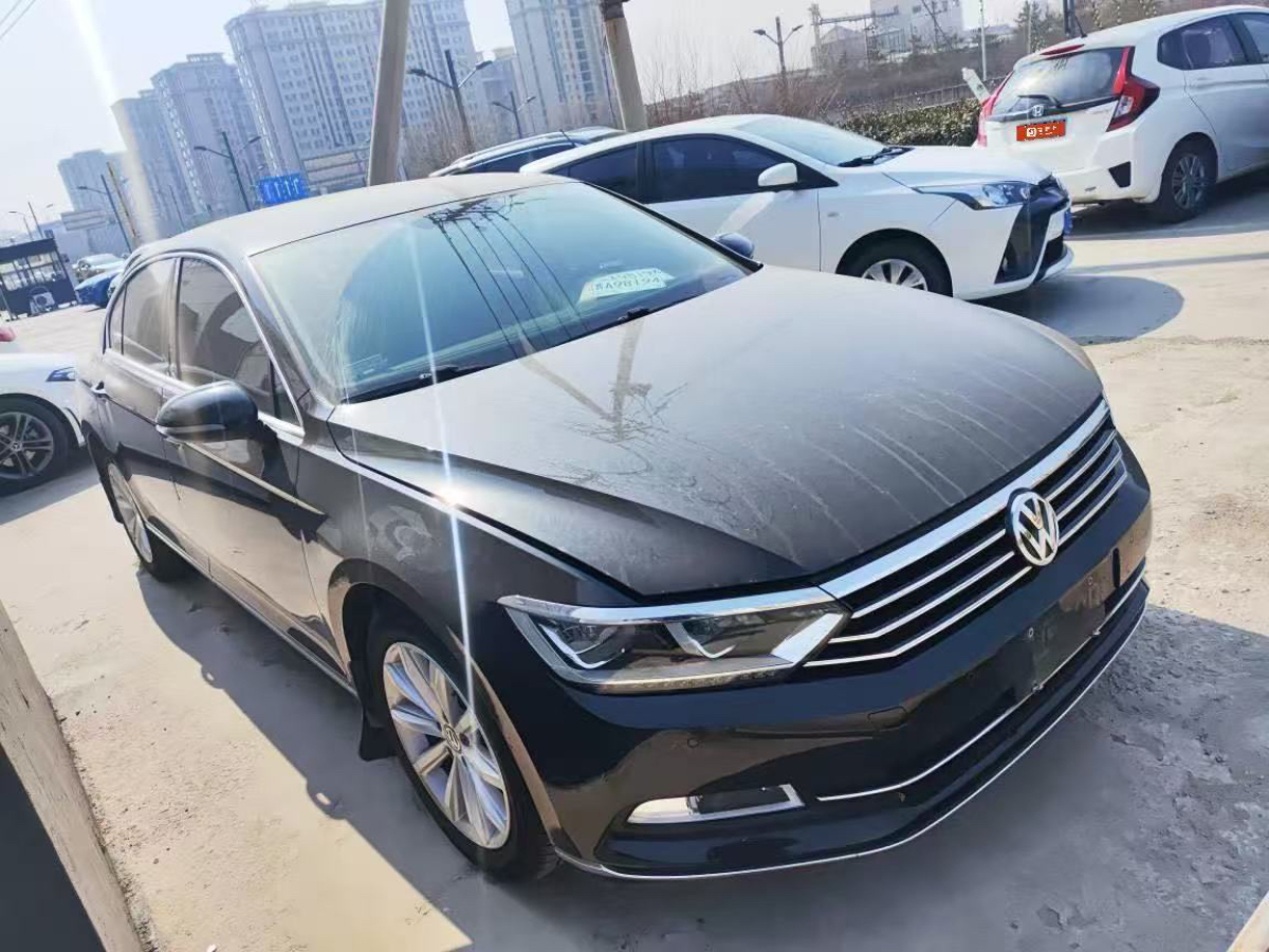 大眾 邁騰  2019款 330TSI DSG 領(lǐng)先型圖片