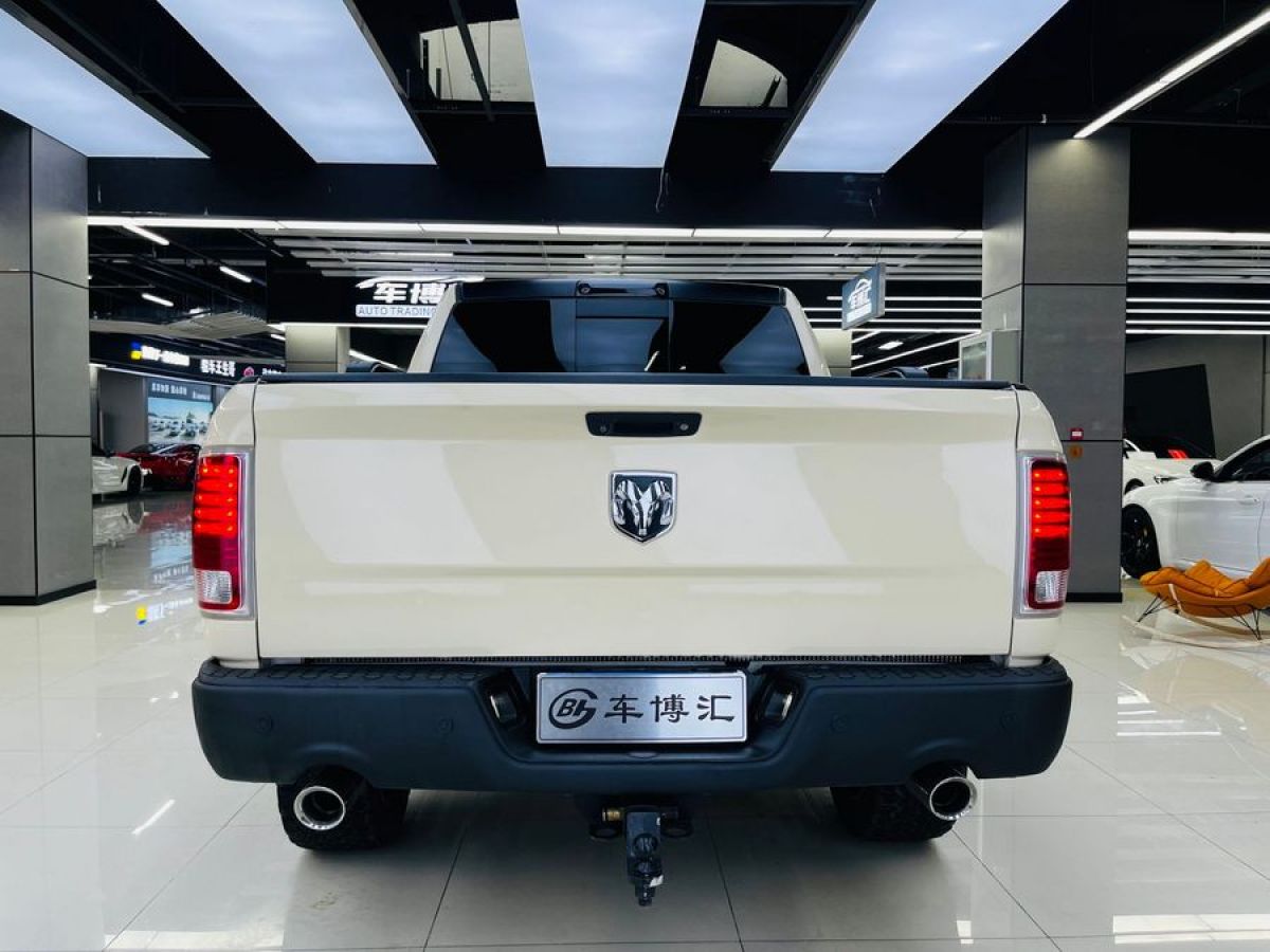 道奇 Ram  2013款 1500 5.7L圖片