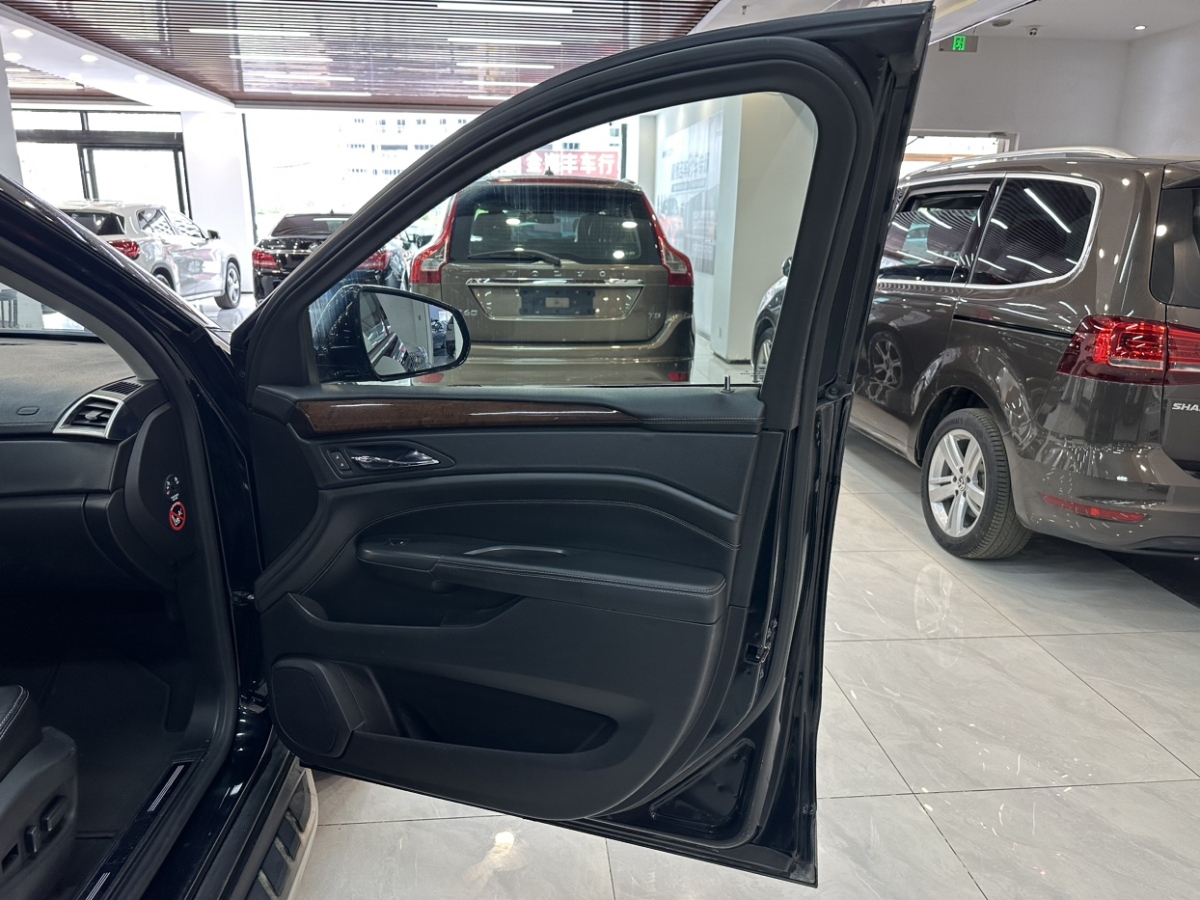 凱迪拉克 SRX  2012款 3.0L 舒適型圖片
