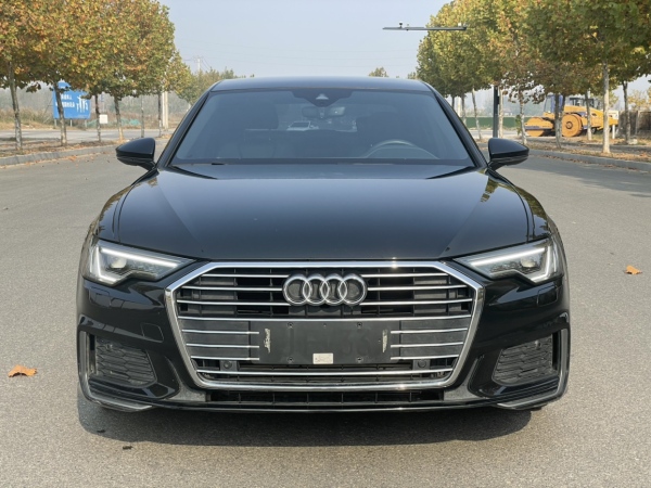 奥迪 奥迪A6L  2021款 45 TFSI 臻选动感型