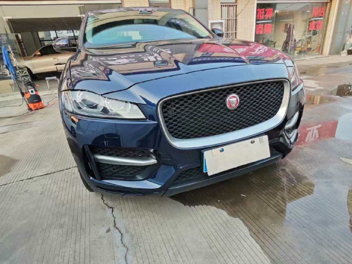 捷豹 XE  2017款 2.0T 200PS R-Sport圖片